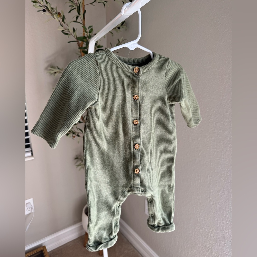 Cat & Jack Olive Ribbed Kids Footie